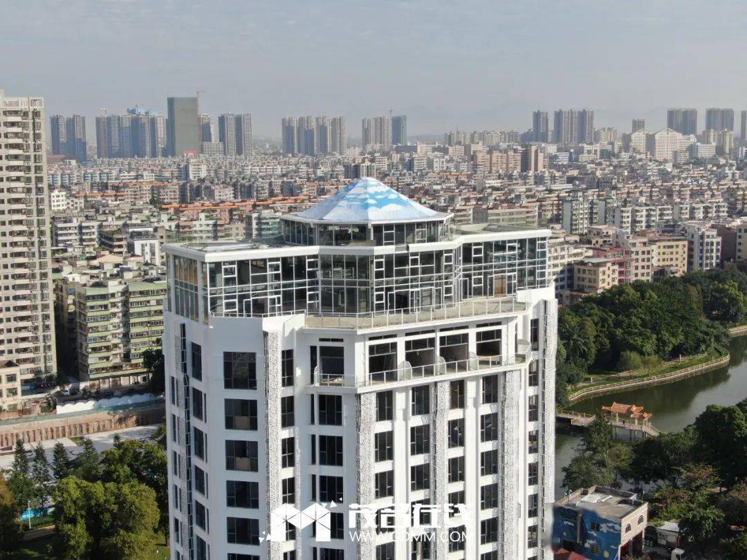 茂名国贸大厦外围排栅全部拆除,已是旧貌换新颜!_改造_主楼_在线