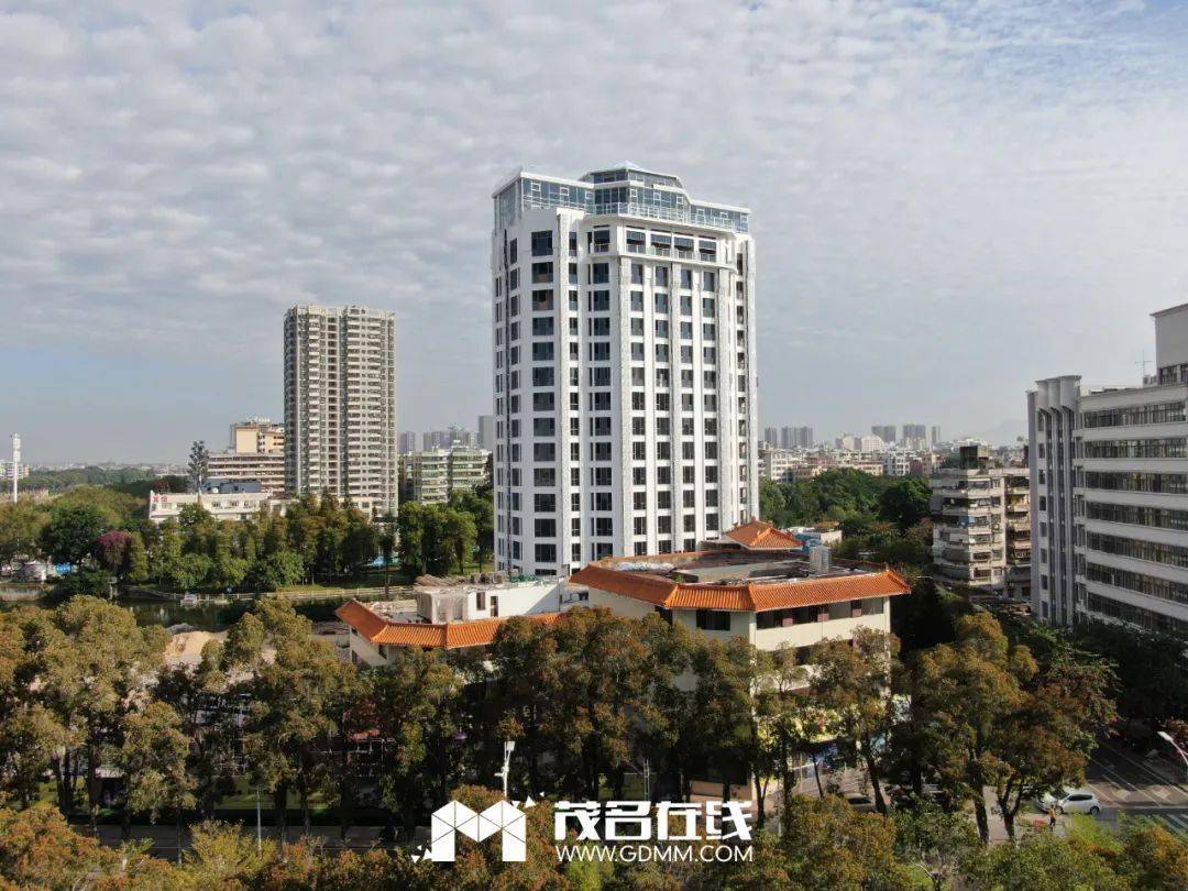 茂名国贸大厦外围排栅全部拆除,已是旧貌换新颜!_改造_主楼_在线