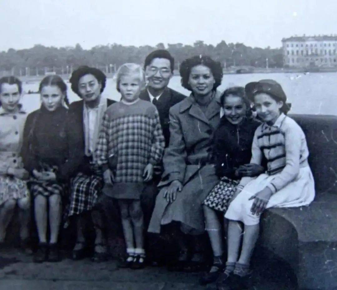 陈菊梅|摘掉器官、拔光牙齿，一生改变数十万人的命运，她太狠了