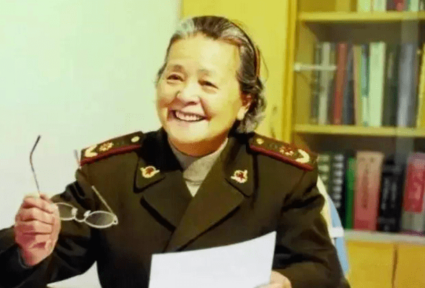 陈菊梅|摘掉器官、拔光牙齿，一生改变数十万人的命运，她太狠了