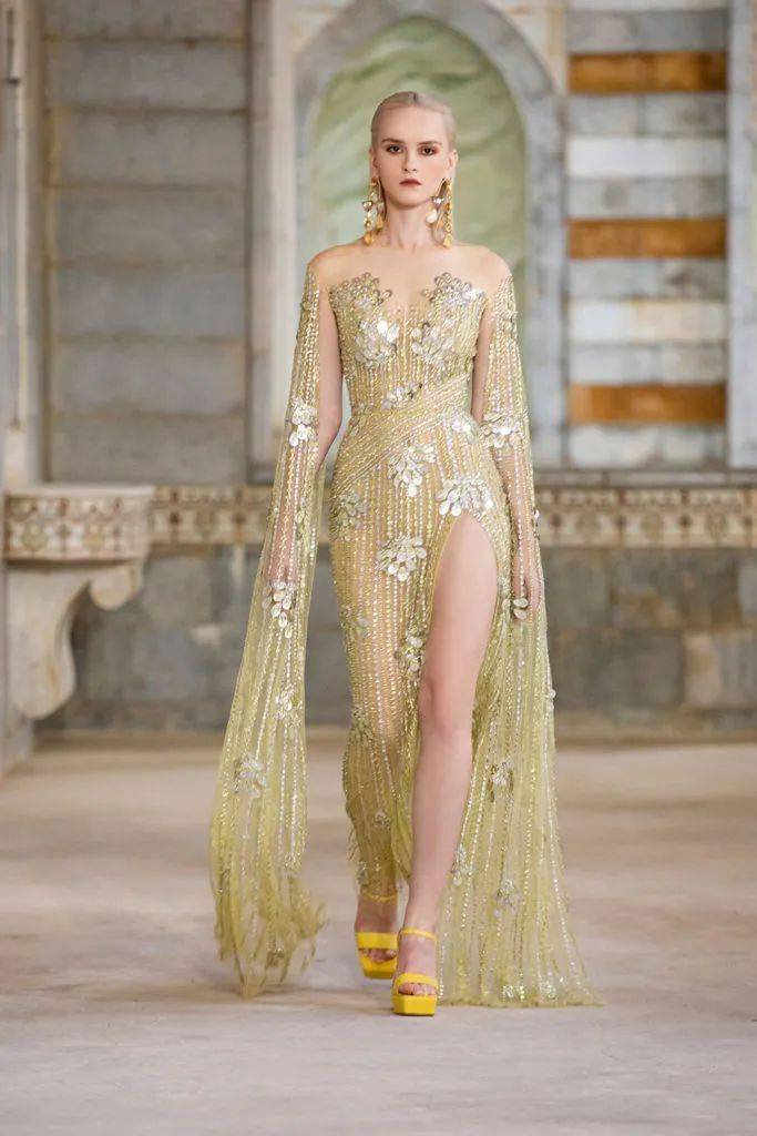 秀场【秀场】2022 春夏成衣系列 – GEORGES HOBEIKA