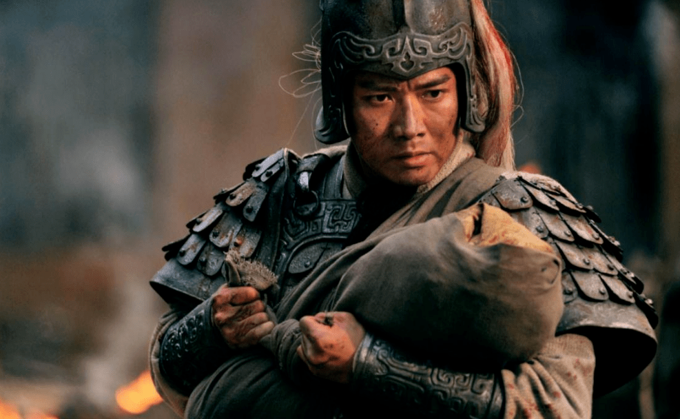 许褚被张飞一矛刺中肩膀后,为何就忍气吞声了?他没机会了