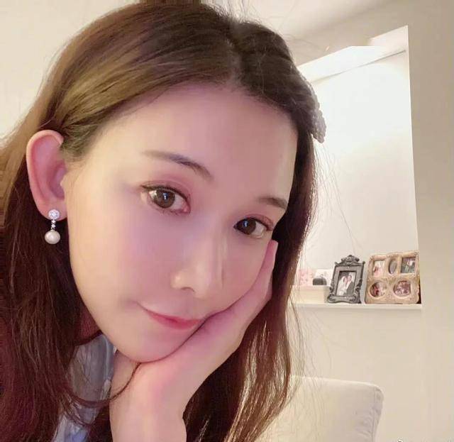 林志玲曬美照47歲生日，皮膚白皙光滑似少女，配文有深意被猜測懷孕 娛樂 第2張