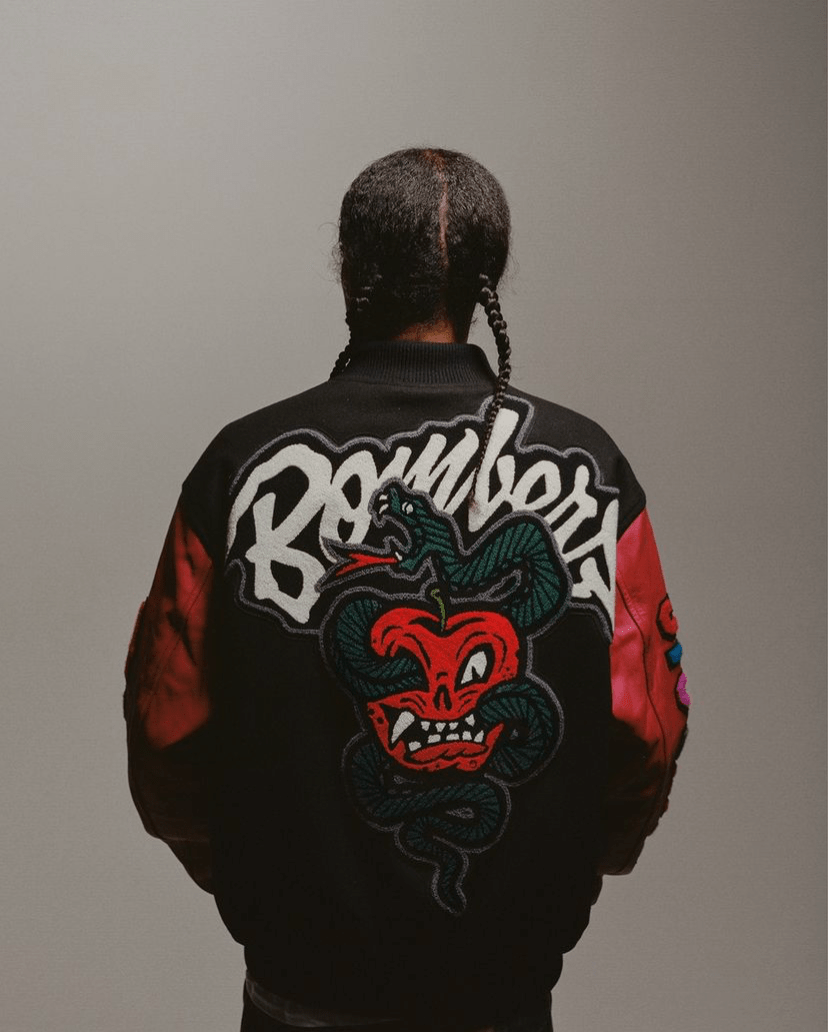 带着 Supreme x WTAPS即将来袭 丑到爆还是抢断货？