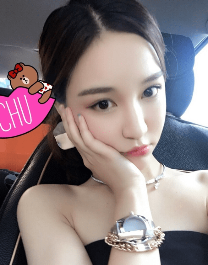 90后"百亿女老板":不甘心做王思聪的女人,早就写好了她的结局_朱宸慧