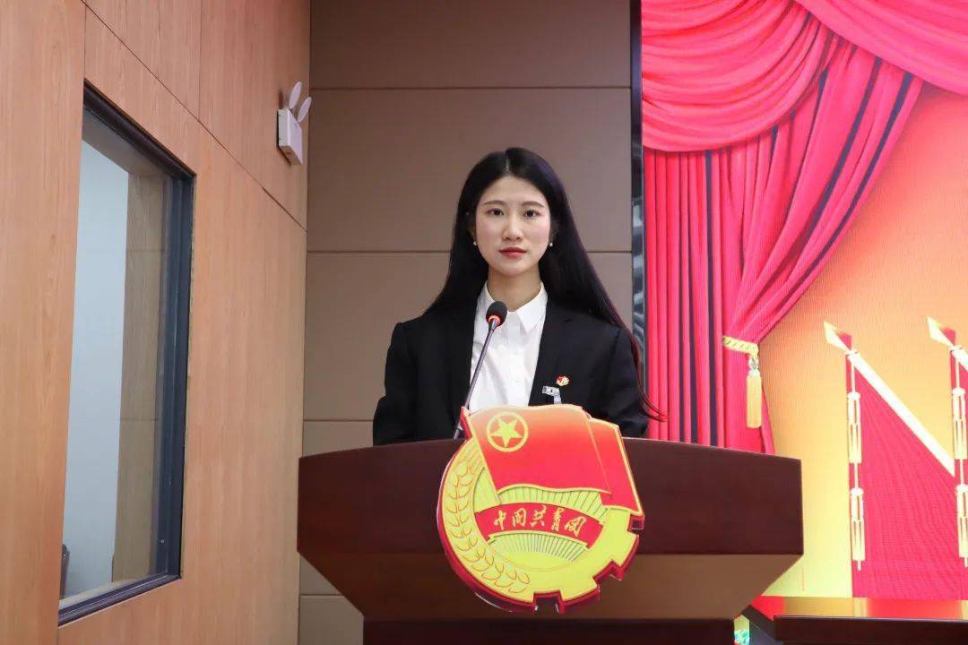 共青团周铁镇第十六次代表大会胜利召开