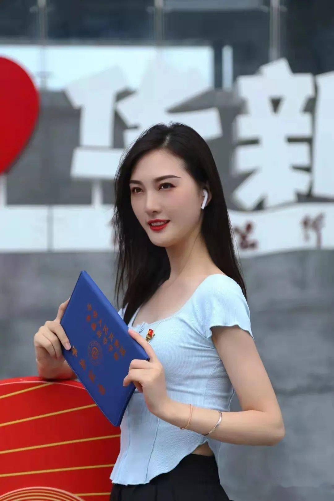 赞北川女孩荣获2021环球旅游小姐中国区总决赛旅游形象大使称号