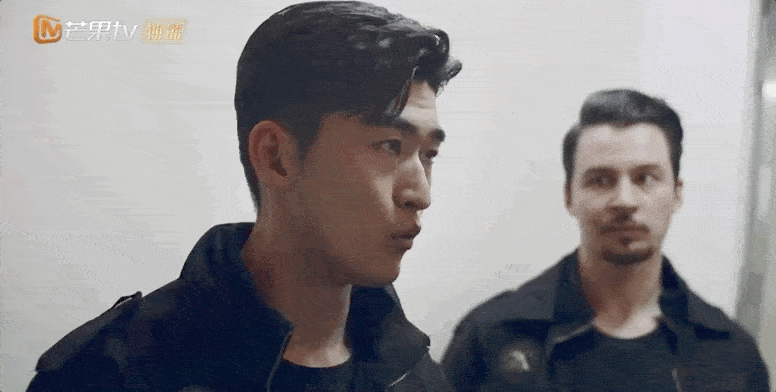 (口型说的中文)