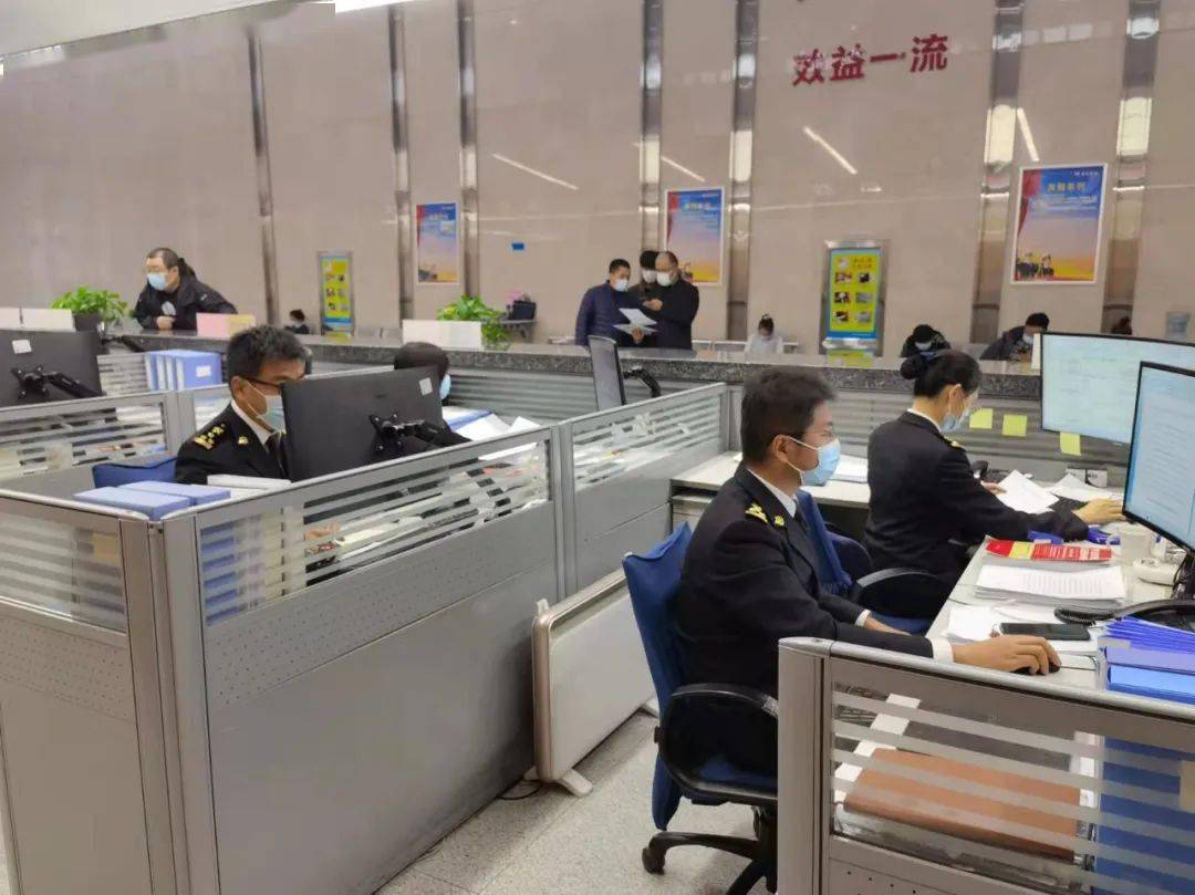 新关员上岗初体验我眼里的海关人