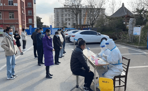 part 03铜山"铁人"刘冬冬应急响应的第一时间,铜山区利国镇中心卫生院