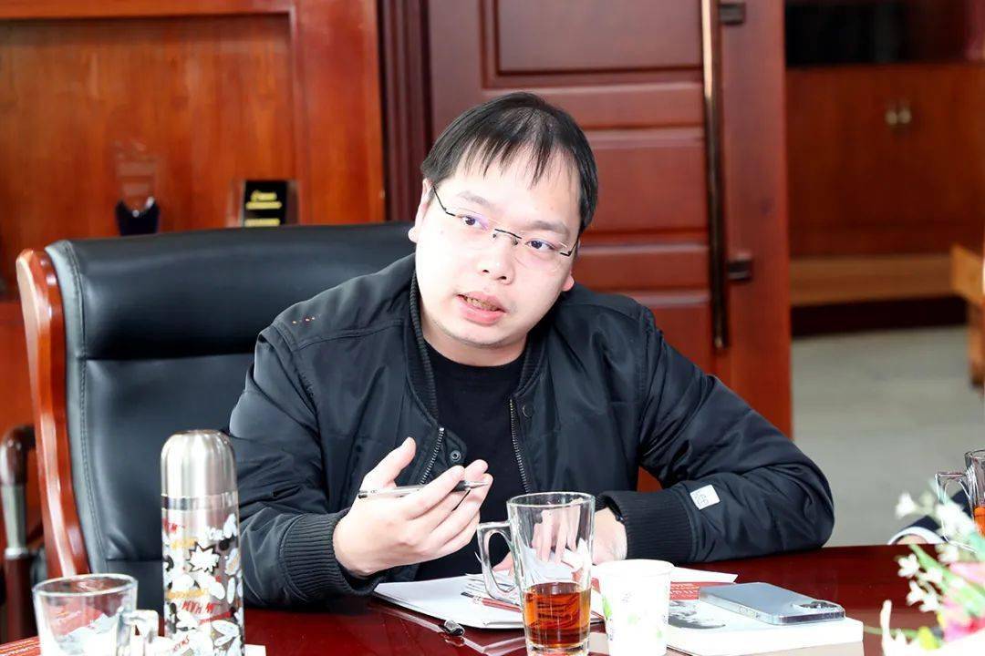 湖南省林业产业协会秘书长文文长沙市林业局森林资源管理处处长肖向阳