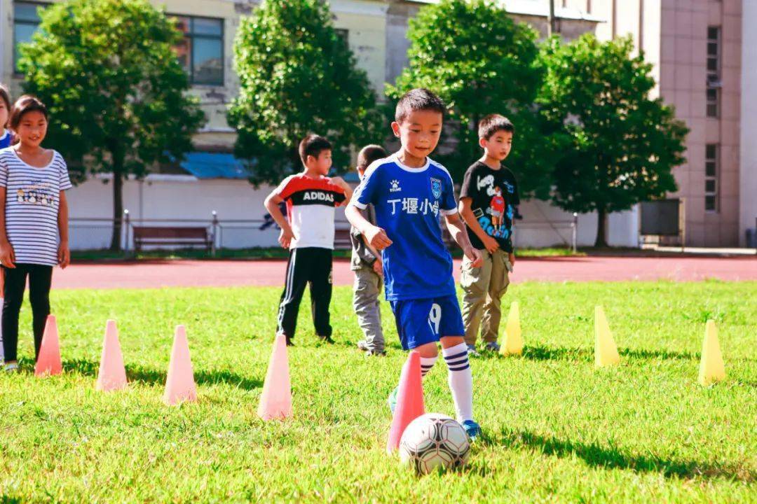 校园足球如皋市丁堰小学以足球为特色百年老校焕发新机