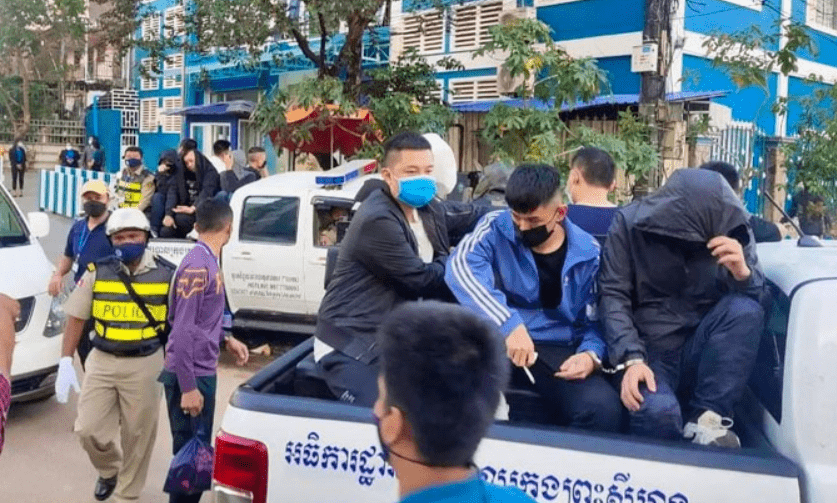 柬埔寨人员发出紧急通告;西港13名中国人被捕,缴获多件武器_疫情_国家
