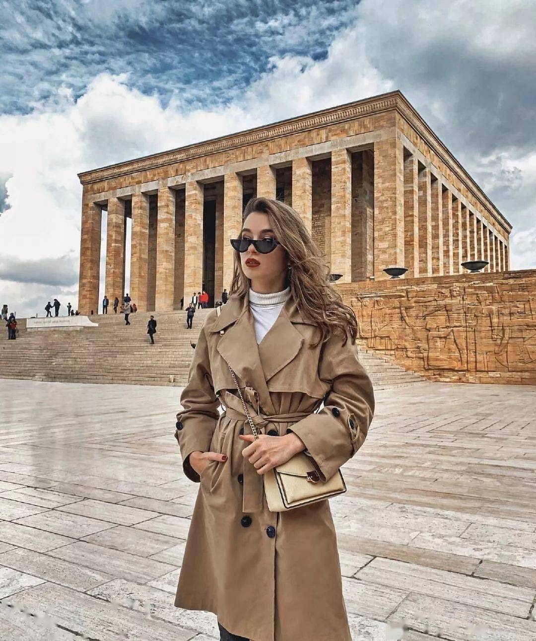 毛衣 果然，大圆脸就是要这样穿「烟管领」才好看！