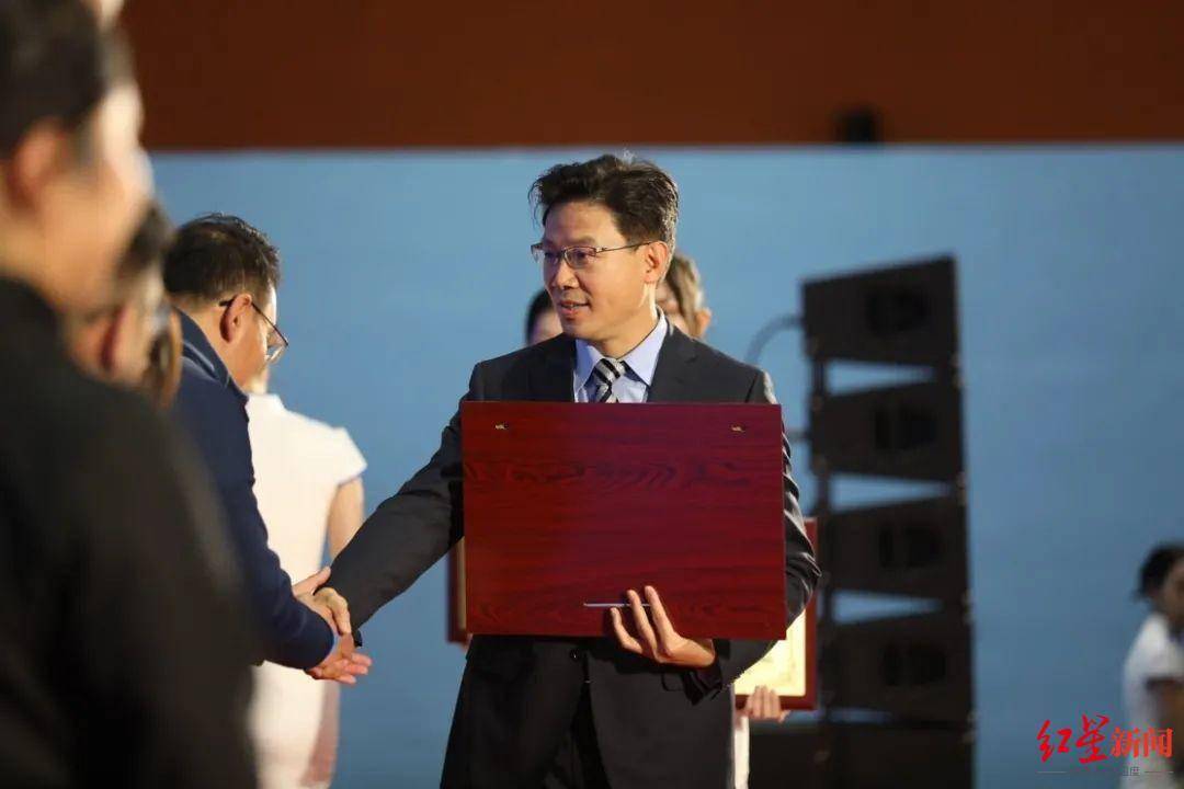 馬拉松|大滿貫候選賽事再添榮譽！成都馬拉松獲評2021中國體育旅游精品項目