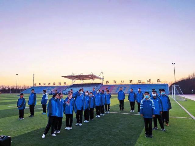 热血青春正当时 歌声飞扬爱国志,太原十九中初二年级爱国主义教育文艺