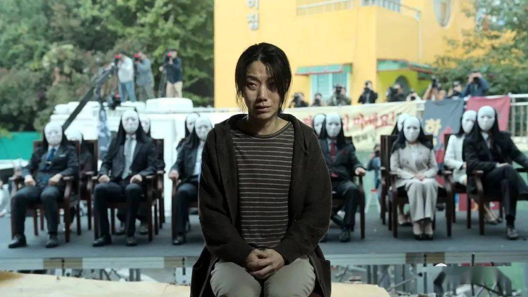 刘亚仁|网飞爆火新韩剧破《鱿鱼游戏》纪录!一半吹神作,一半喷烂片