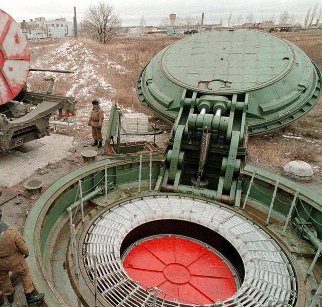 洲际导弹发射井有多坚固井盖达750吨重废弃后可化身末日堡垒