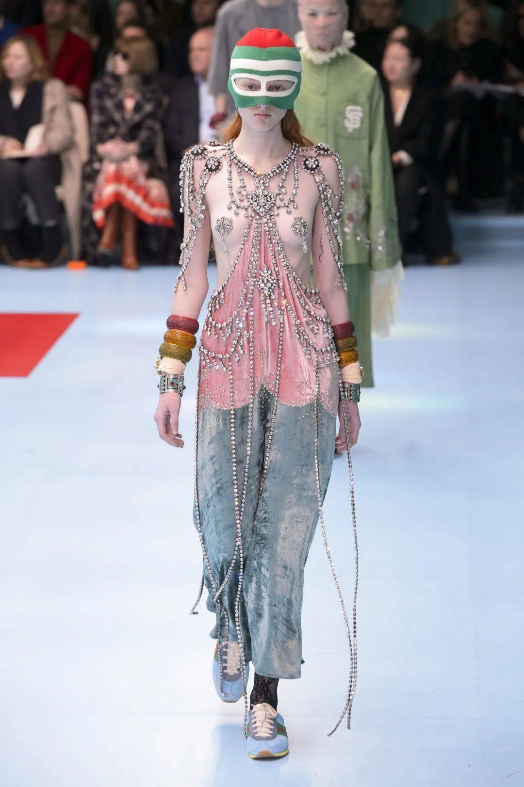 米兰女装【秀场】回顾Gucci 2018秋冬米兰女装