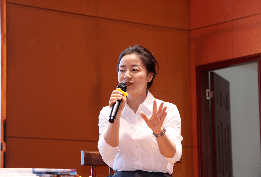 自序李爱梅跟着课文学写作和课题一起成长