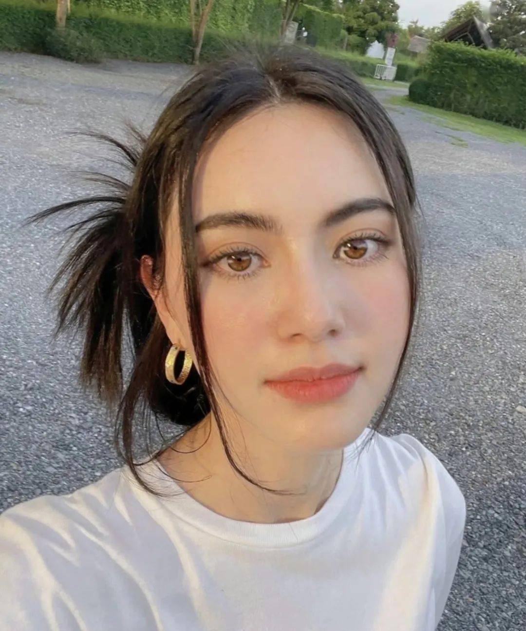 整体女明星们不费力就拥有的特别感，到底靠的是什么
