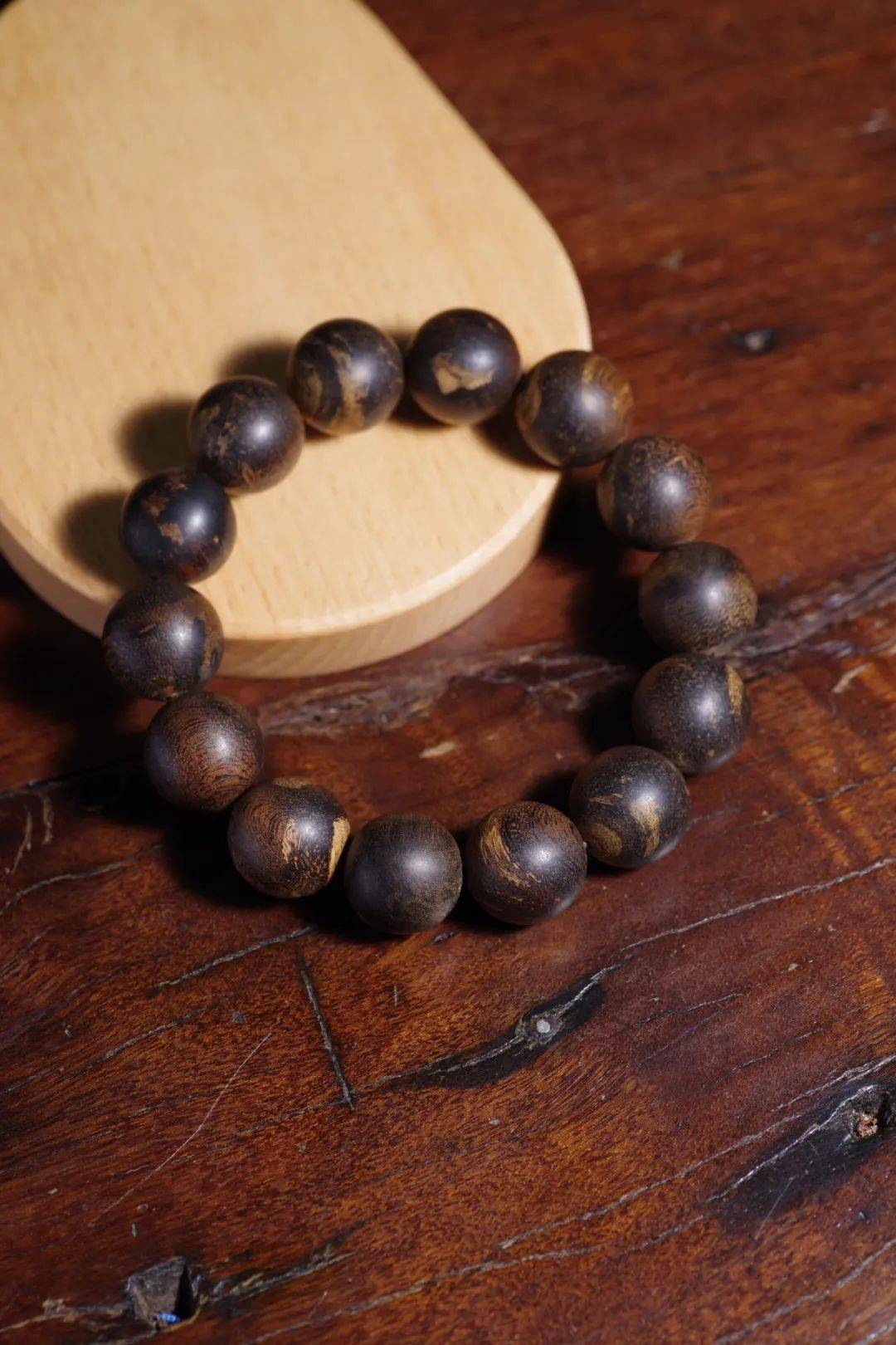 顶级沉香文莱软丝沉水手珠