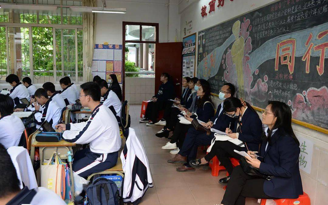 不仅促进了校际之间的相互学习,也为我校和佛山十中开展教育教学工作