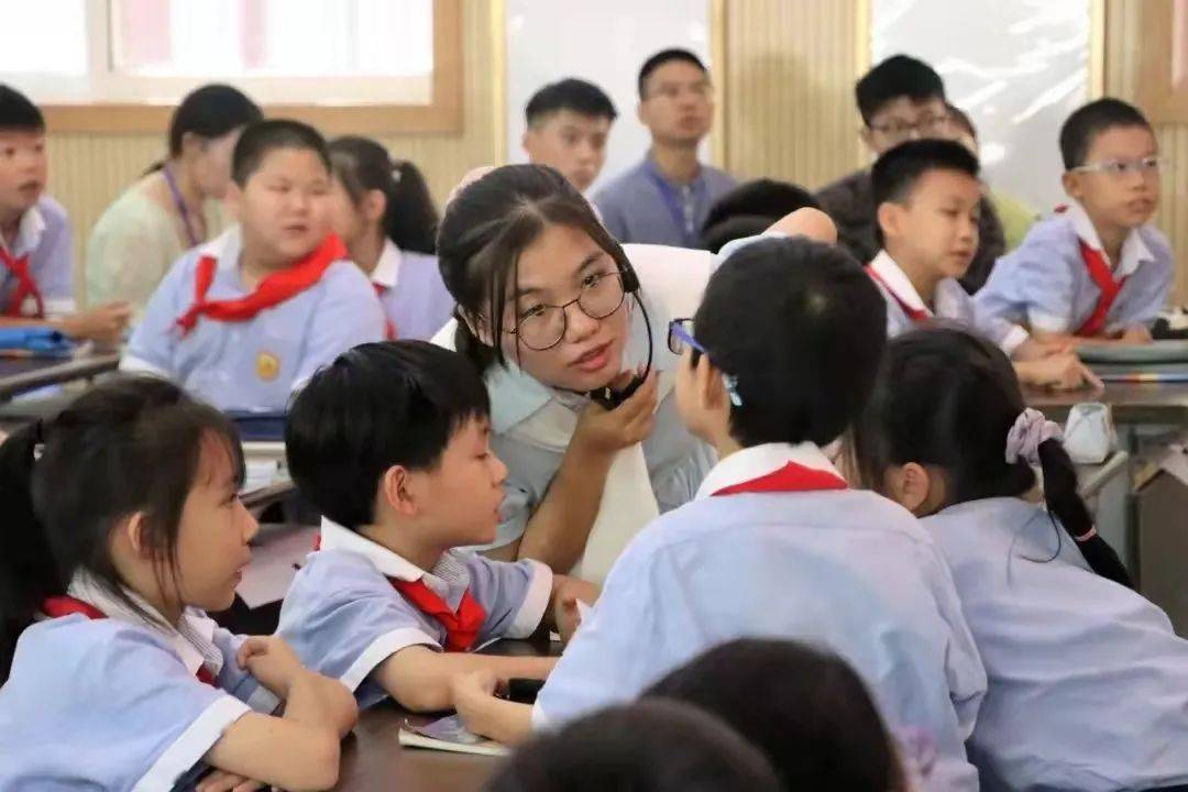 祝贺杭州市青蓝小学数学教研组获评省级先进教研组