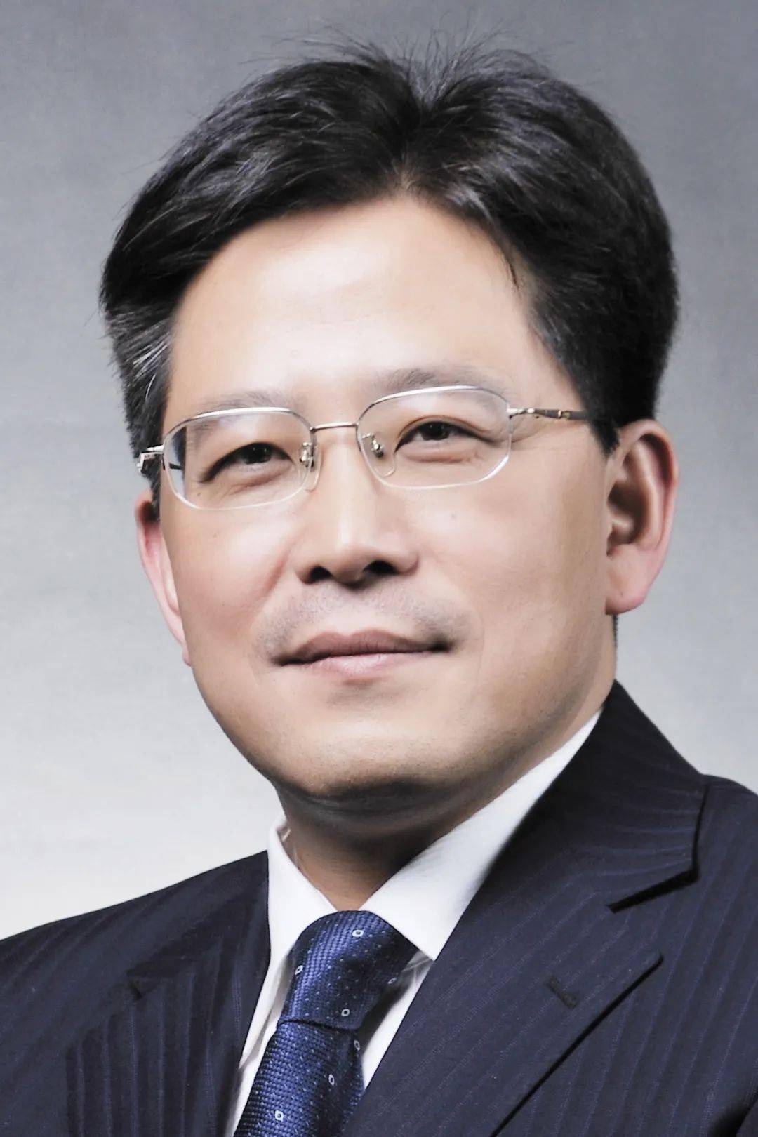 质控中心主任张忠涛质控中心常务主任张鹏作为国际肥胖和代谢病外科