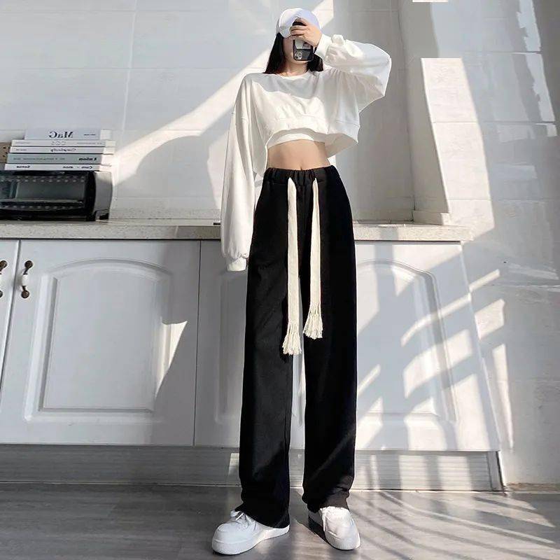 衣品好 衣品好的女人，她的衣柜一定少不了这条裤子。
