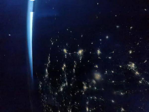 汤洪波|湘籍航天员汤洪波从空间站回来后，把这个送给了儿子……