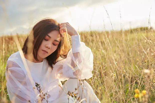 蔡健雅重唱黄小琥的《重来》, 感动满满_感情_尘埃_爱的