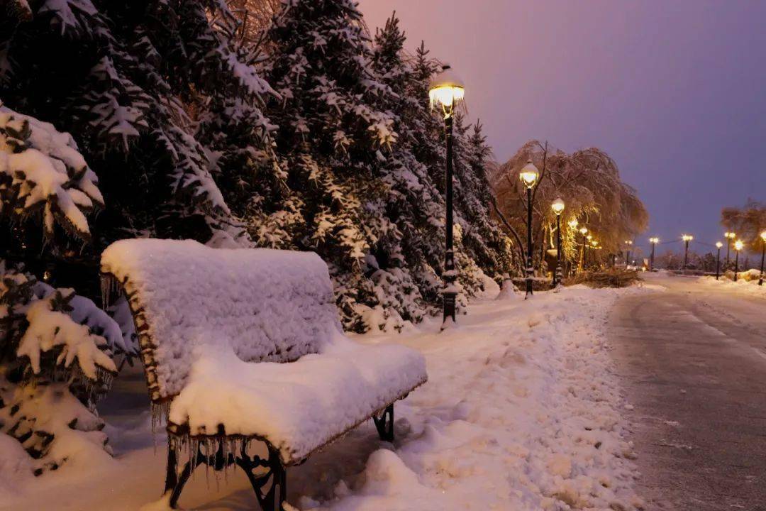 12月9-10日,黑龙江省大部自西向东有一次降雪天气,主要降雪时段在9日