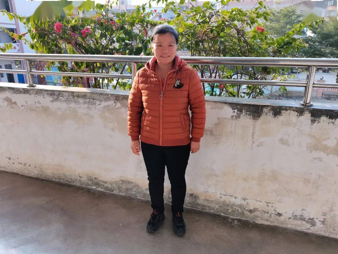 一,默默耕耘,不断钻研梁月梅老师从踏上了"三尺讲