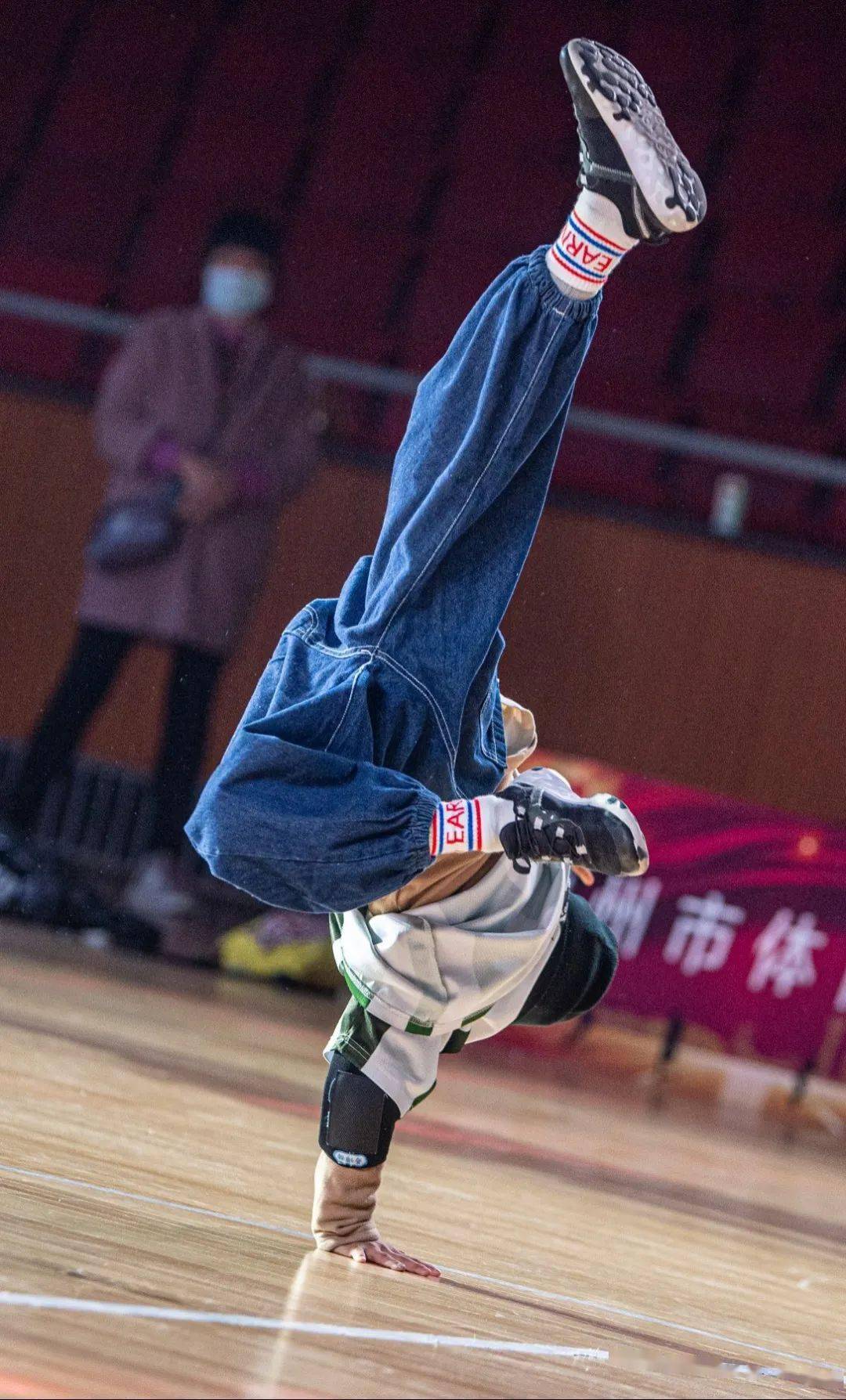 比赛项目以奥运项目breaking