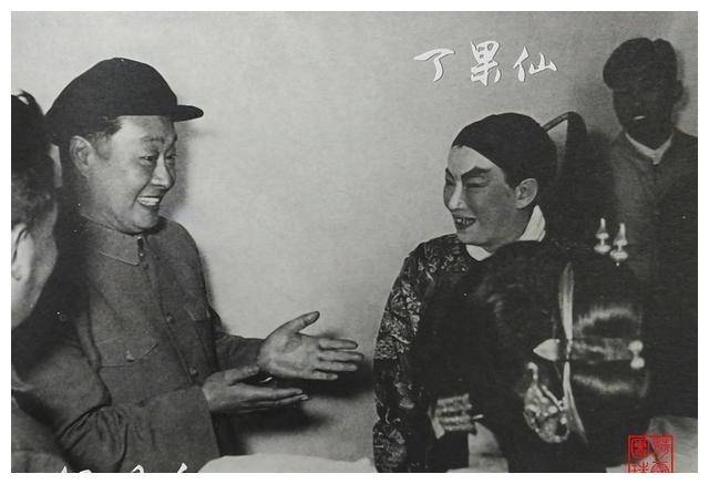 程砚秋晚年曾想编演程派风格的京剧《白毛女》,可惜没有实现_李自成