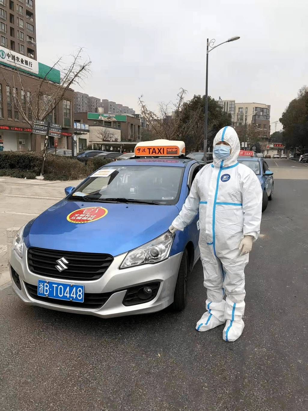 宁波出租车组成应急保障车队 24小时待命