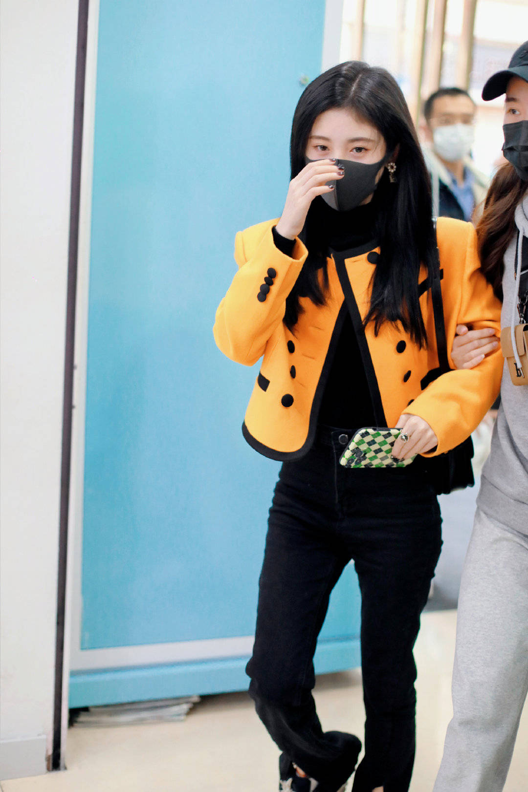 塞纳河初心cp鞠婧祎去林思意毕业公演返场图