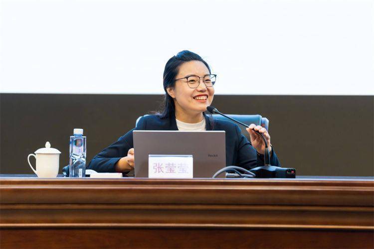 【原创】全国道德模范张莹莹同志先进事迹报告会高校首站走进深职院