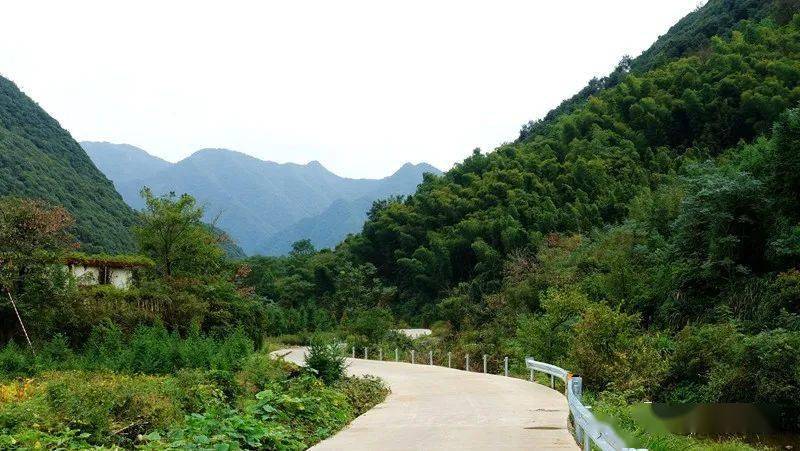 那條無名的小溪 載不動許多愁_風景_溪水_山坳