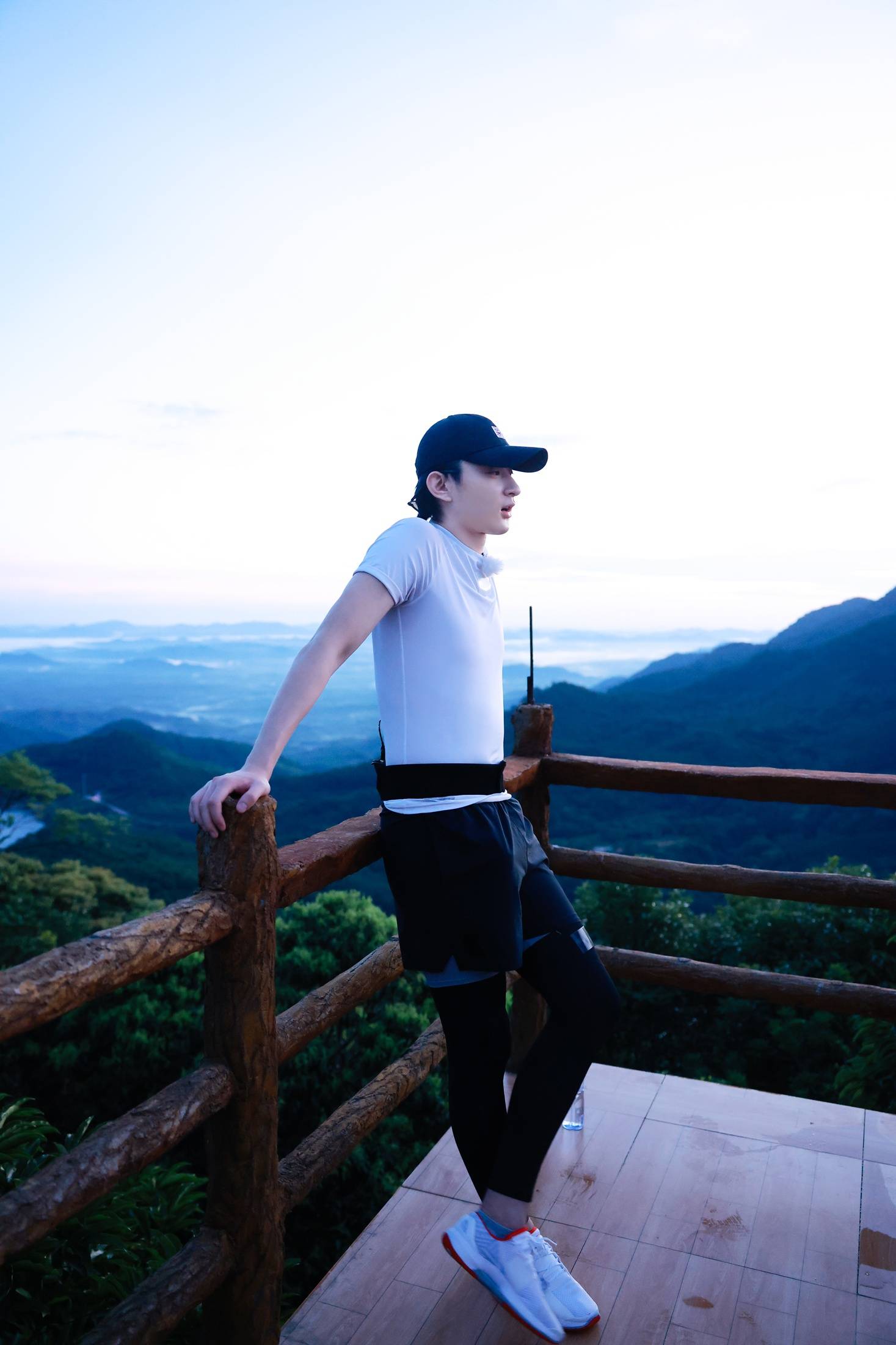 《完美的夏天2》利路修登高看日出,巅峰美景震撼于小彤_马天宇_嘉宾