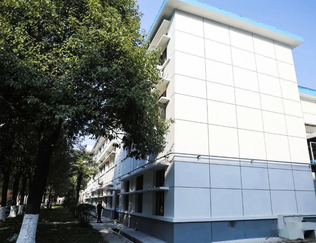 "_厂房_装饰_外墙面