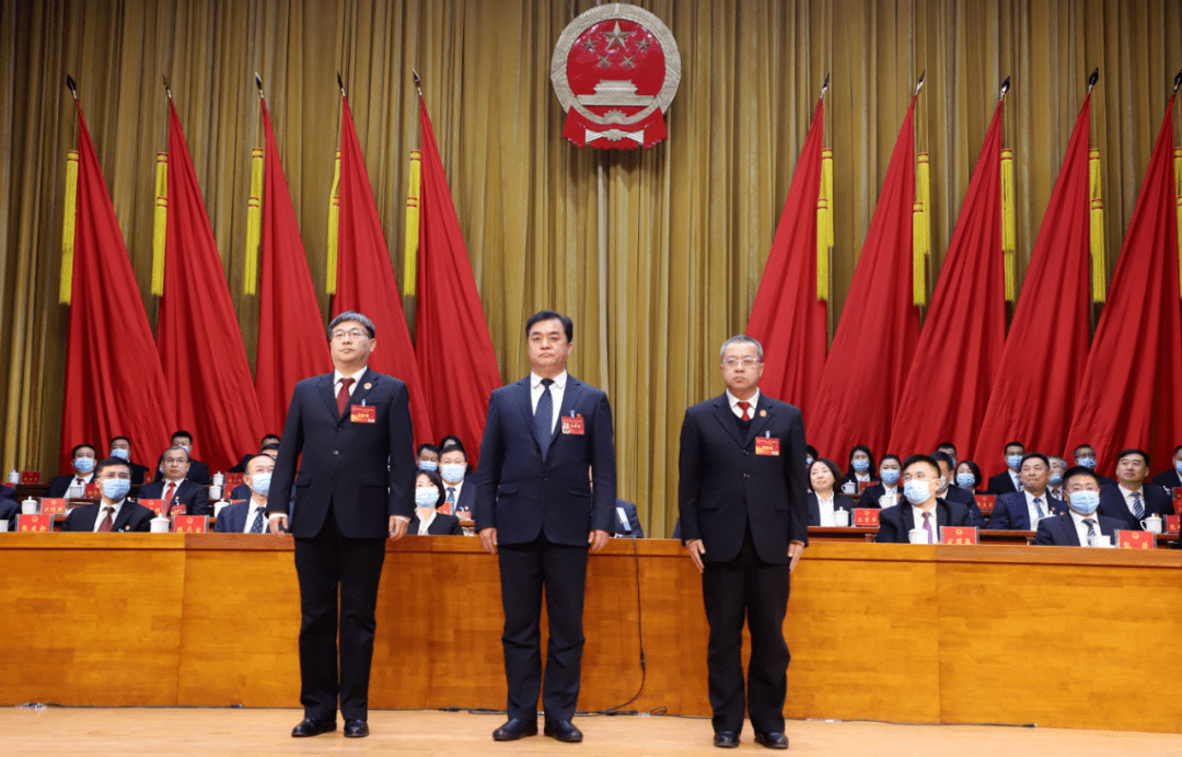 杨家佳同志当选为彰武县人民政府县长;王秀华,张箭,杜江天,程轶,苗