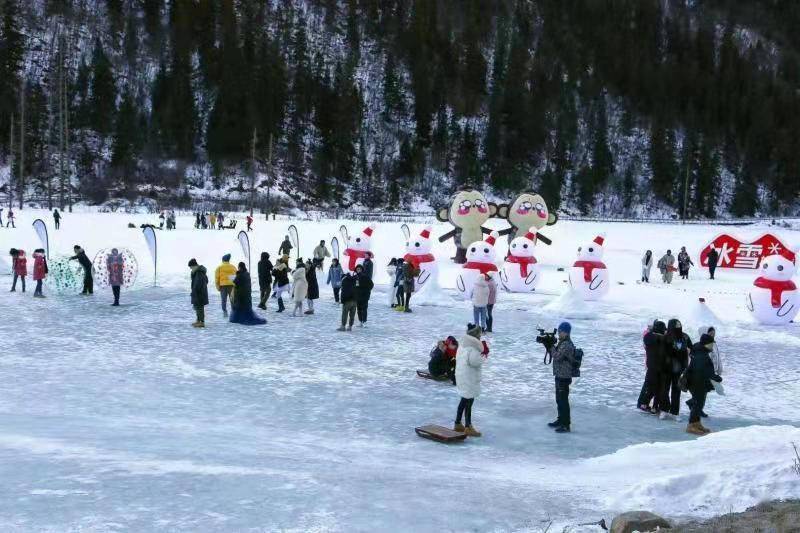 冬奥|达古冰川+三奥雪山梦幻联动！攀冰壁、看冰川、爬雪山，为冬奥喝彩！