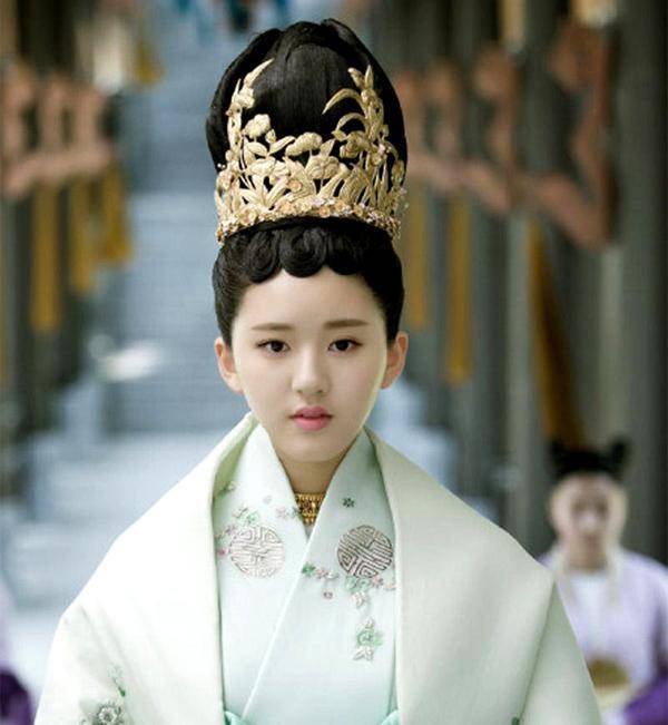 赵露思从出道至今,演过的作品中,我最喜欢《凤囚凰》_柳依依_剧照