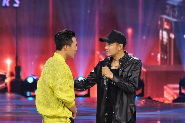 杜淳印小天上演世纪和解同台走秀尬舞开心热聊