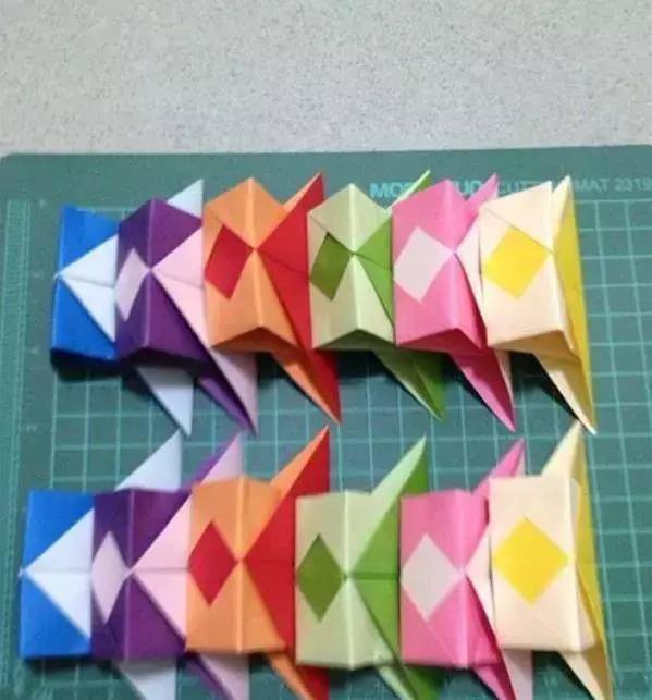 幼儿园手工纸制品大全 e8fc025379e64a6cb84a306107924357.jpeg