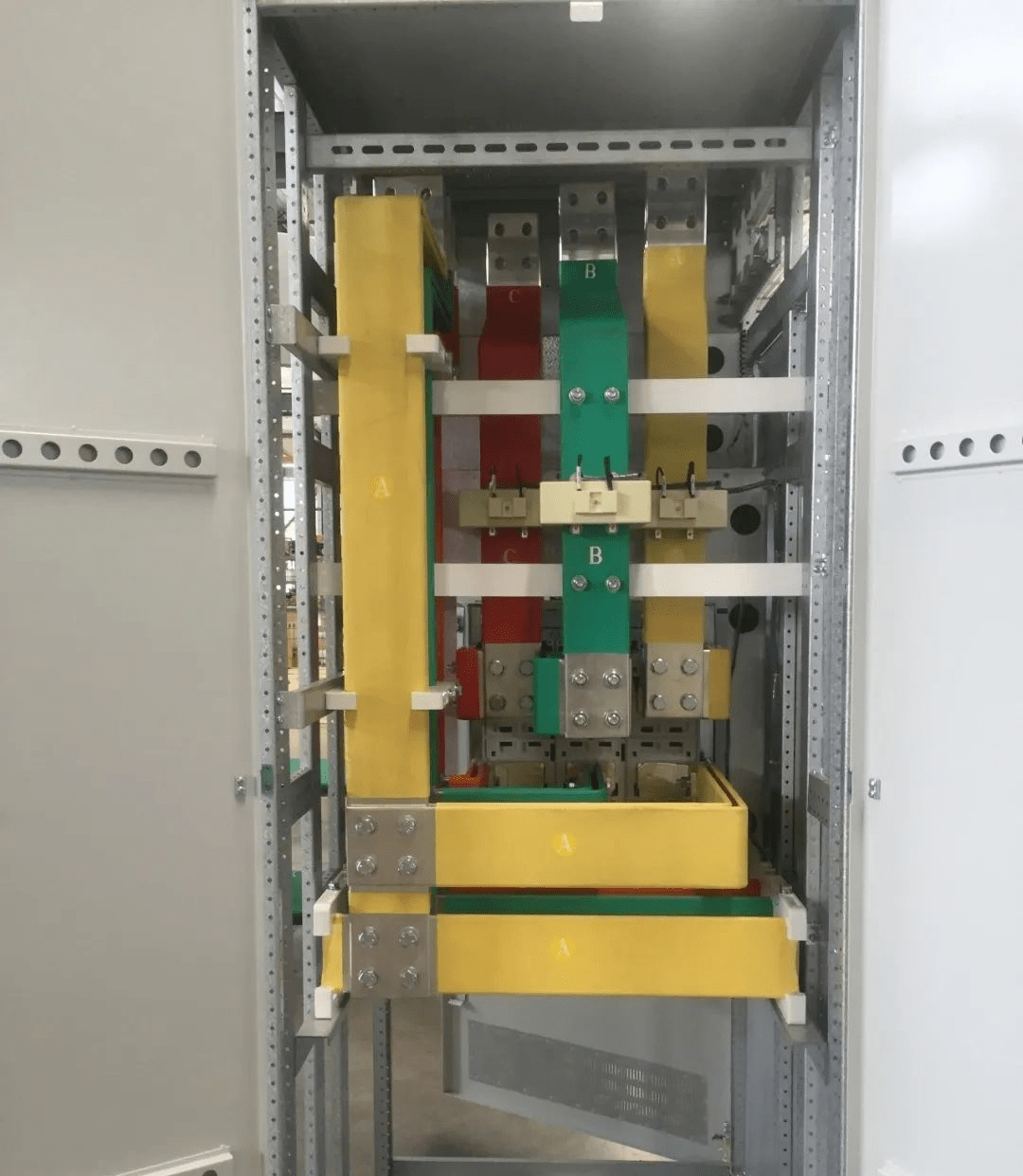 高压柜中铜排如何选择?铜排的载流量和折弯怎么计算?图文详解!