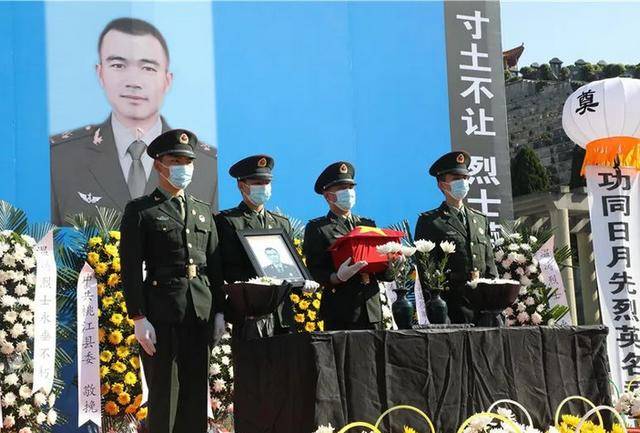 青山有幸埋忠骨,何须马革裹尸还!沉痛悼念"兵王"温涛同志