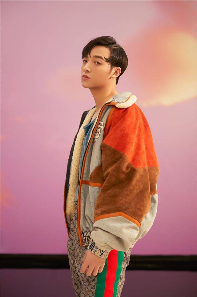 伍嘉成迷你专辑第二主打新鲜感玩转复古yamy暴风rap强势助力